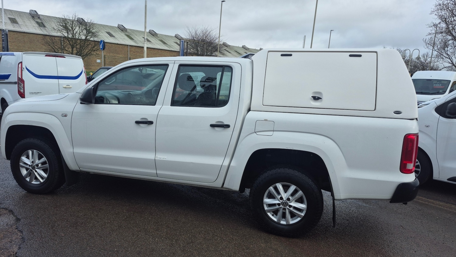 Used Volkswagen Amarok 2015 for sale - 77778529: Photo 4