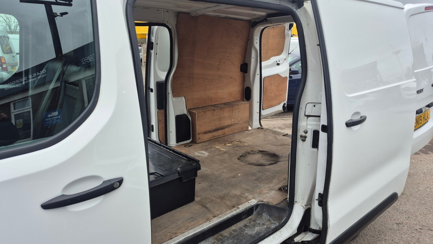 Used Peugeot Expert 2019 for sale - 77915655: Photo 9