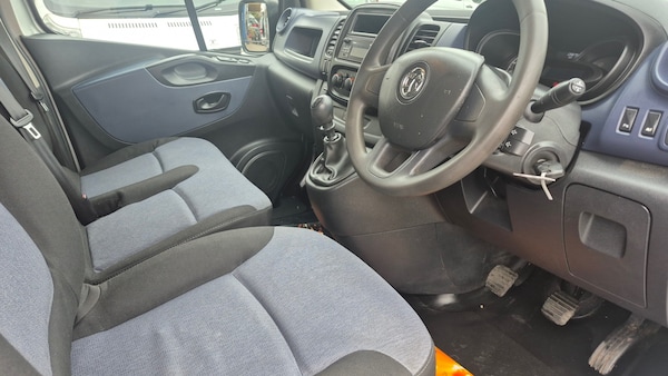 Used Vauxhall Vivaro 2015 for sale - 76276102: Photo 10