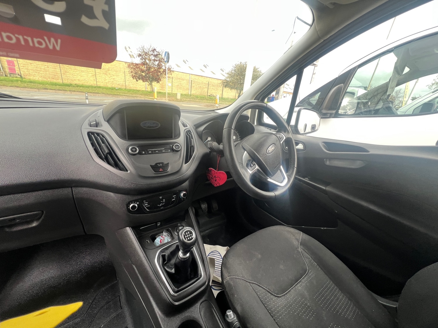 Used Ford Transit Courier 2019 for sale - 76391537: Photo 5