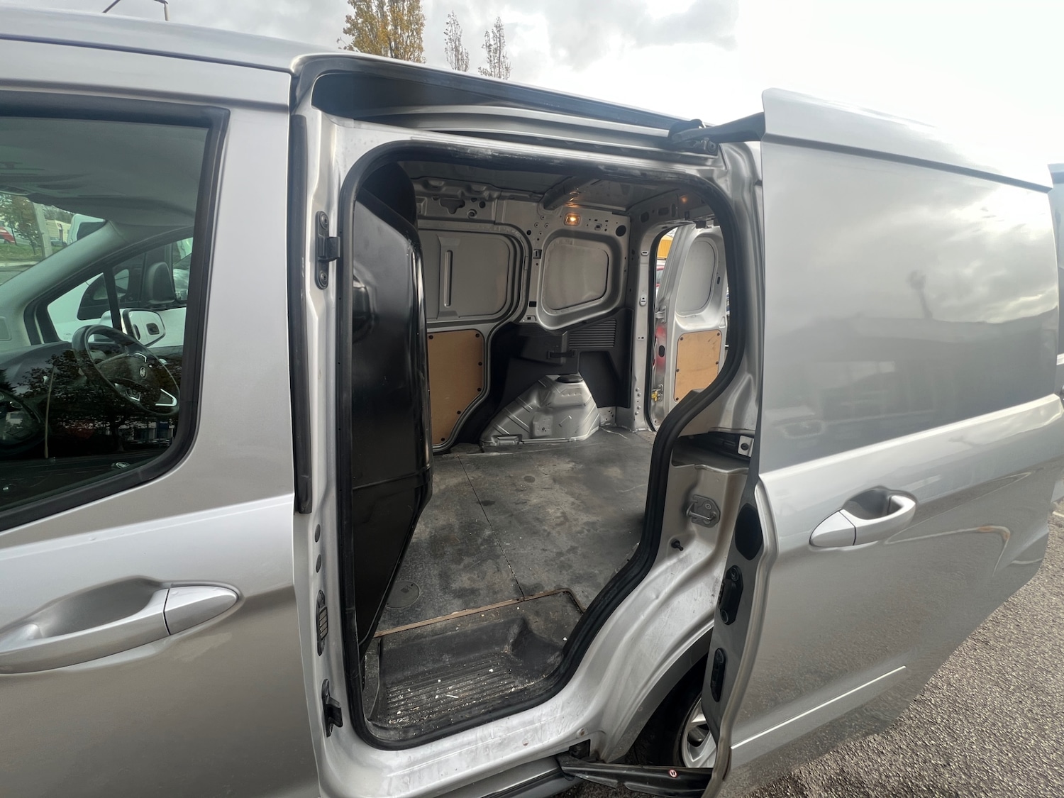 Used Ford Transit Courier 2019 for sale - 76391537: Photo 7