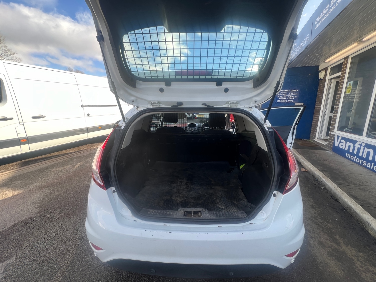 Used Ford Fiesta 2015 for sale - 77568467: Photo 11