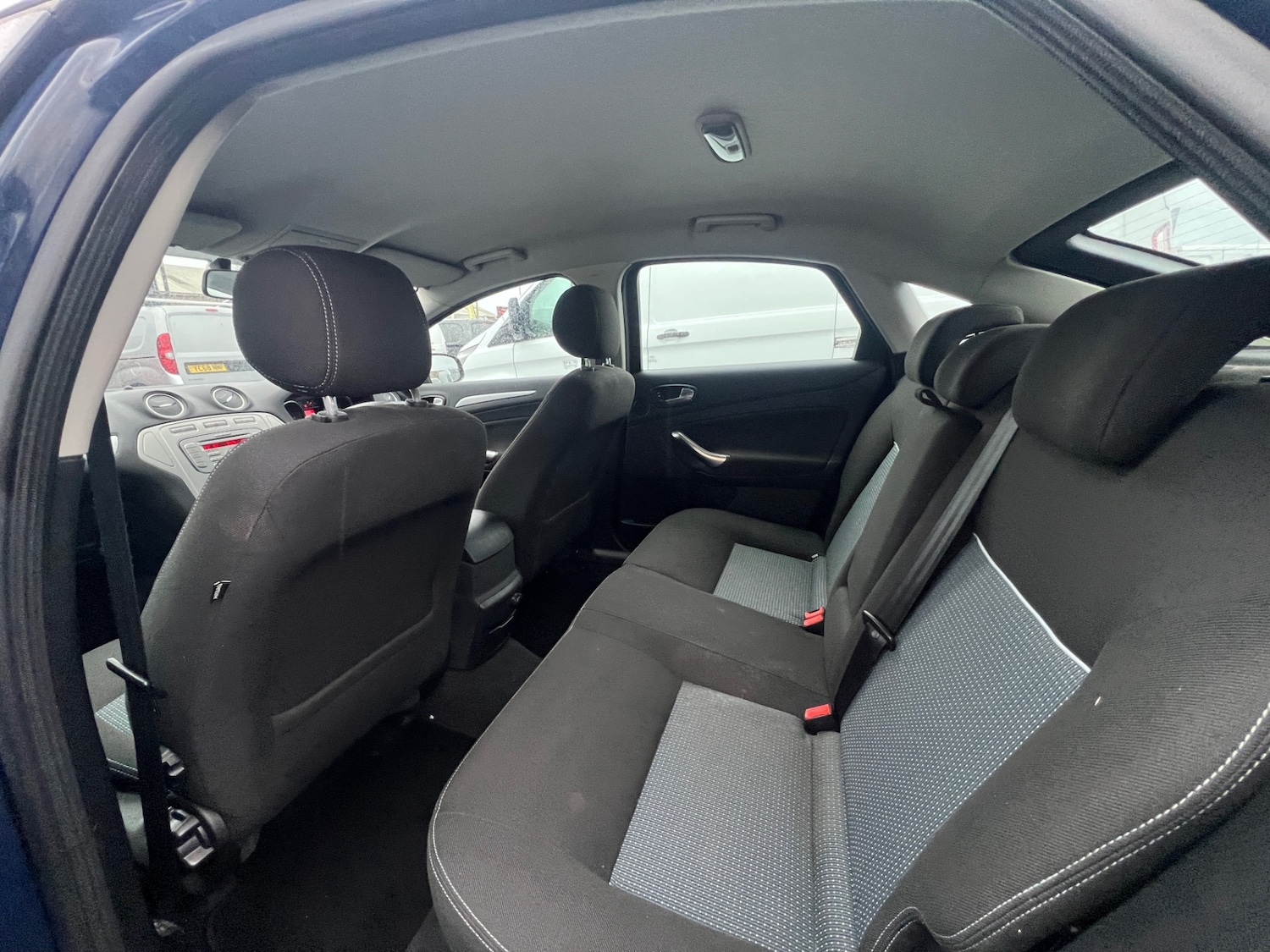 Used Ford Mondeo 2010 for sale - 77848148: Photo 17