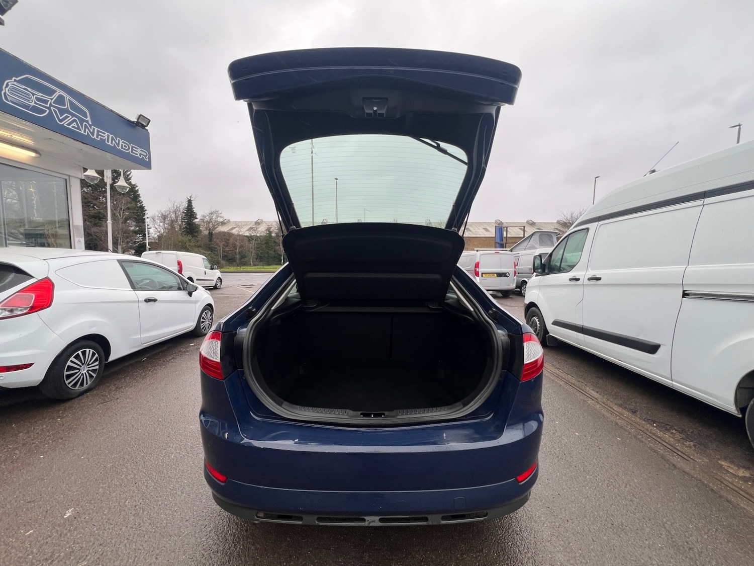 Used Ford Mondeo 2010 for sale - 77848148: Photo 18