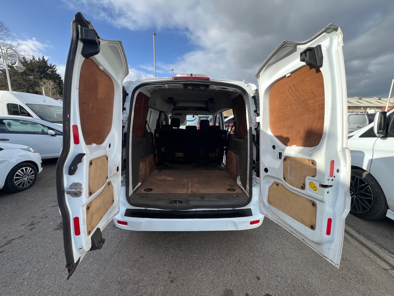 Used Ford Transit Connect 2019 for sale - 78067249: Photo 19