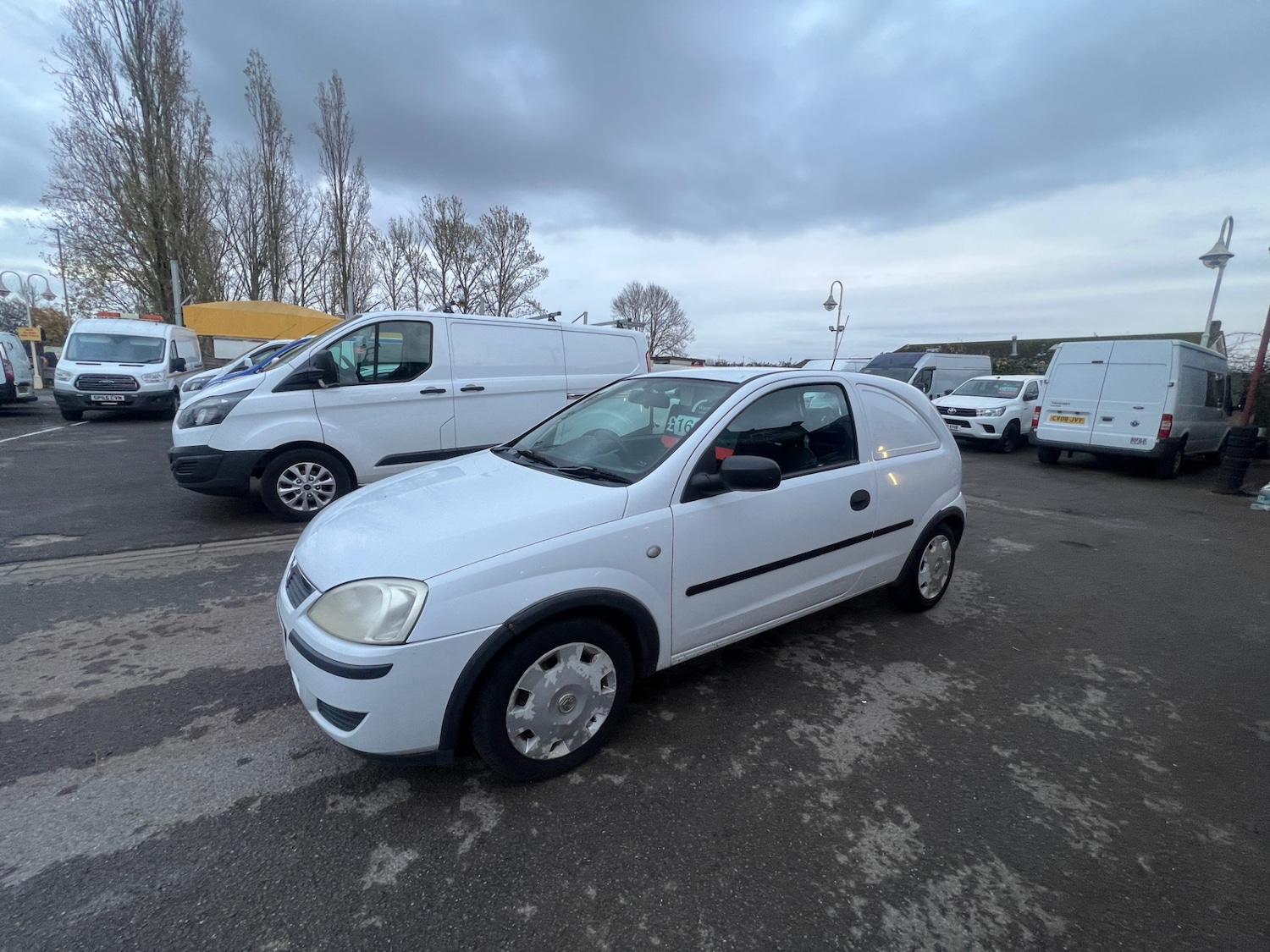 Used Vauxhall Corsa 2006 for sale - 76567878: Photo 2