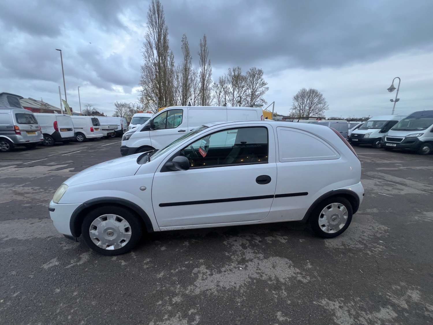 Used Vauxhall Corsa 2006 for sale - 76567878: Photo 4