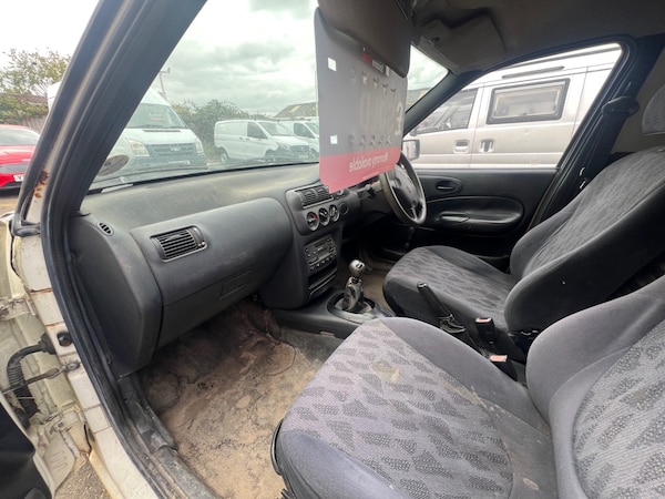 Used Ford Escort 1997 for sale - 75650822: Photo 8