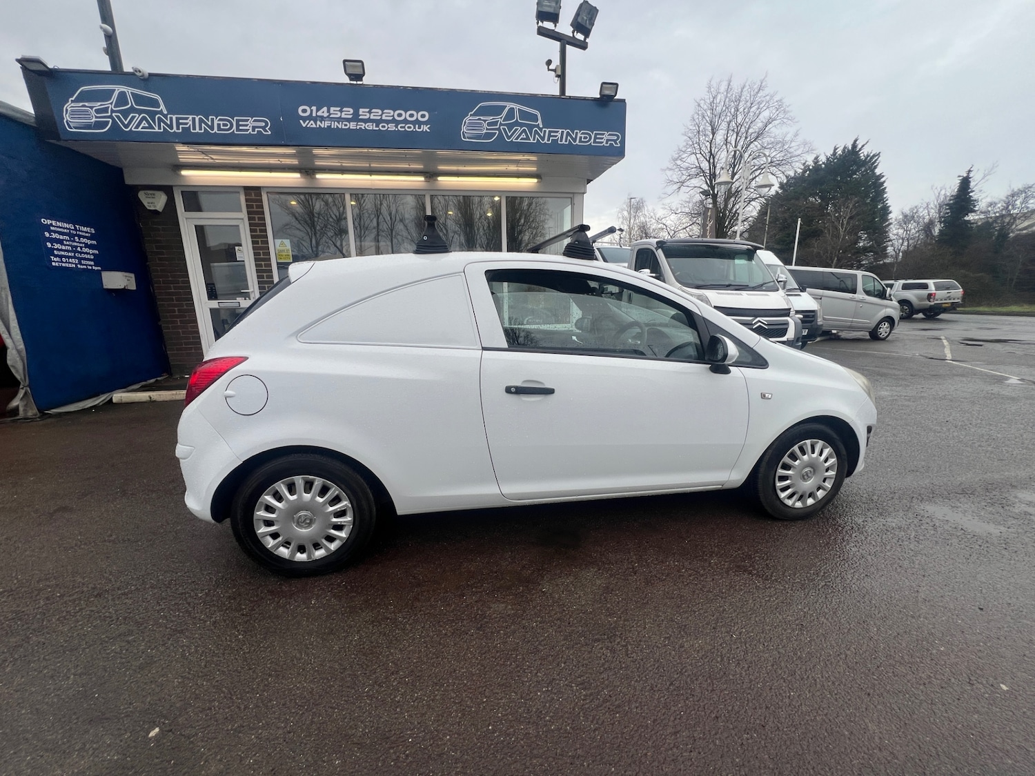 Used Vauxhall Corsa 2012 for sale - 77335855: Photo 10