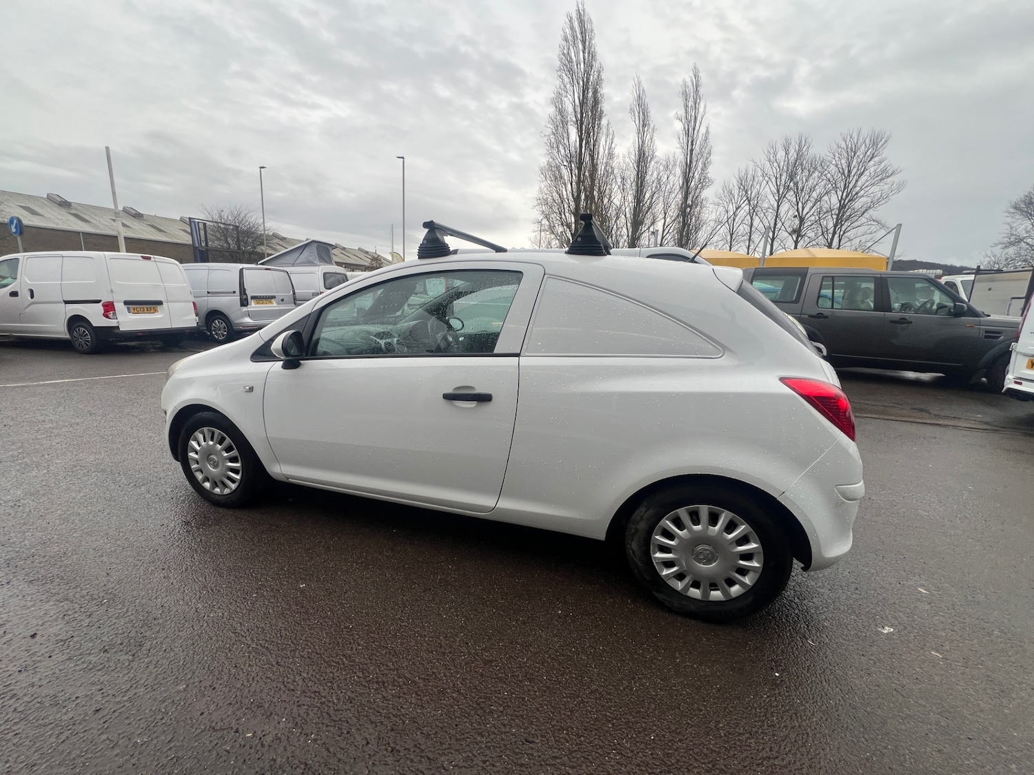 Used Vauxhall Corsa 2012 for sale - 77335855: Photo 6