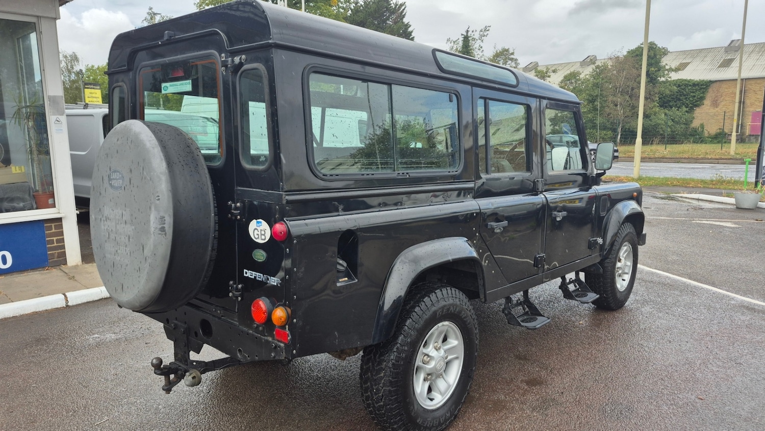 Used Land Rover Defender 110 2002 for sale - 75750143: Photo 4