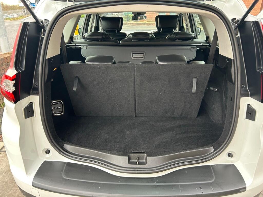 Used Renault Grand Scenic 2018 for sale - 77125753: Photo 11