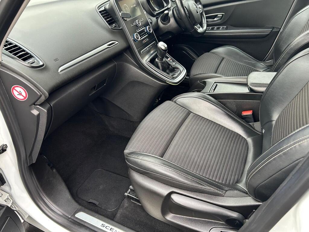 Used Renault Grand Scenic 2018 for sale - 77125753: Photo 8