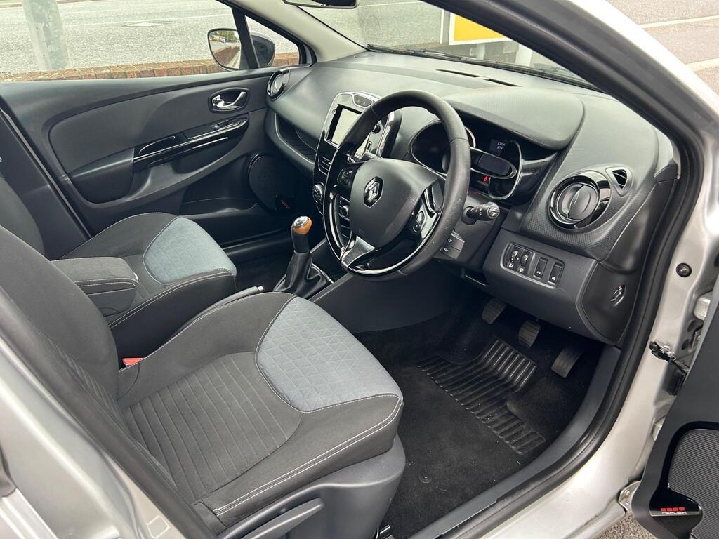 Used Renault Clio 2014 for sale - 76331140: Photo 5