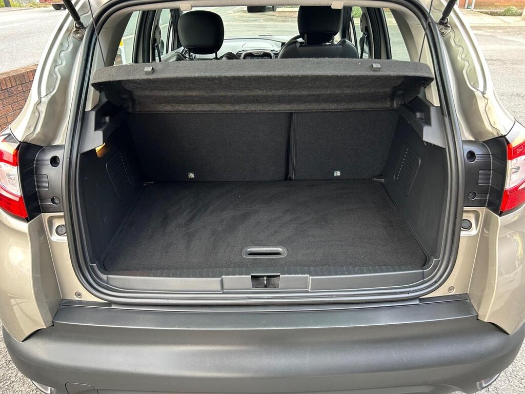 Used Renault Captur 2015 for sale - 76392202: Photo 12