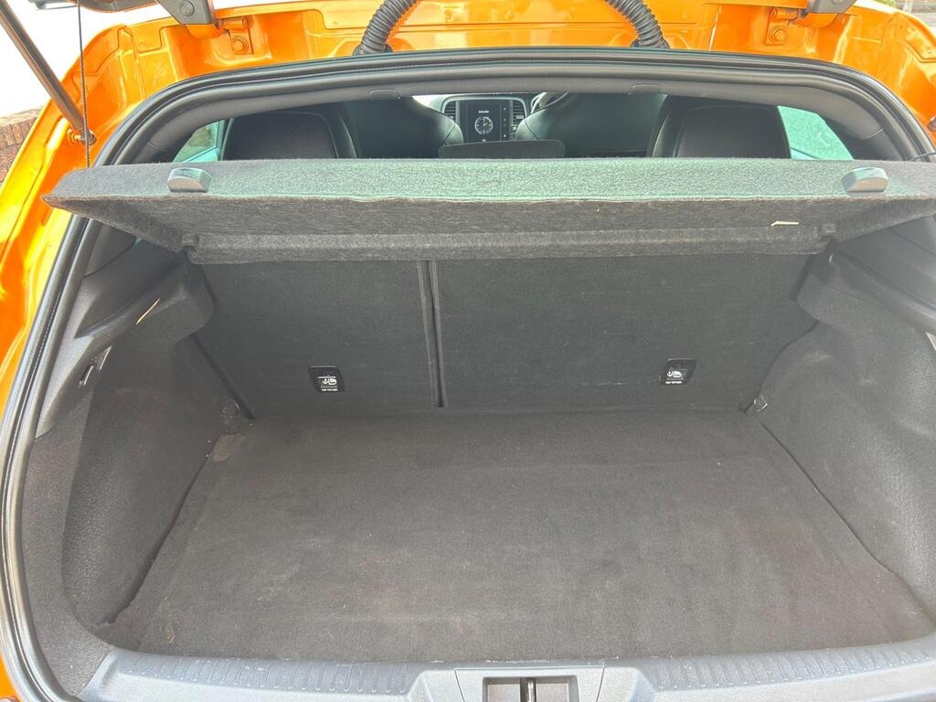 Used Renault Megane 2018 for sale - 76332062: Photo 11