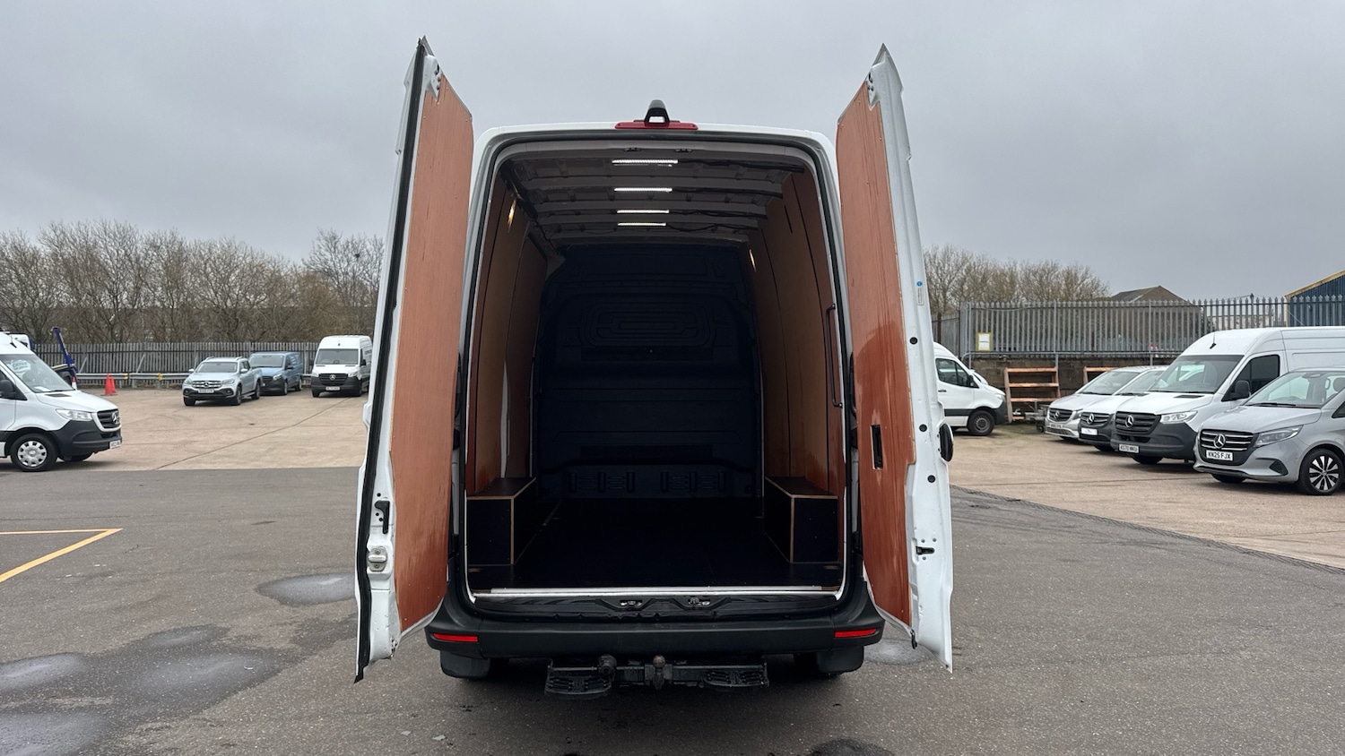 Used Mercedes-Benz Sprinter 2023 for sale - 77363195: Photo 17