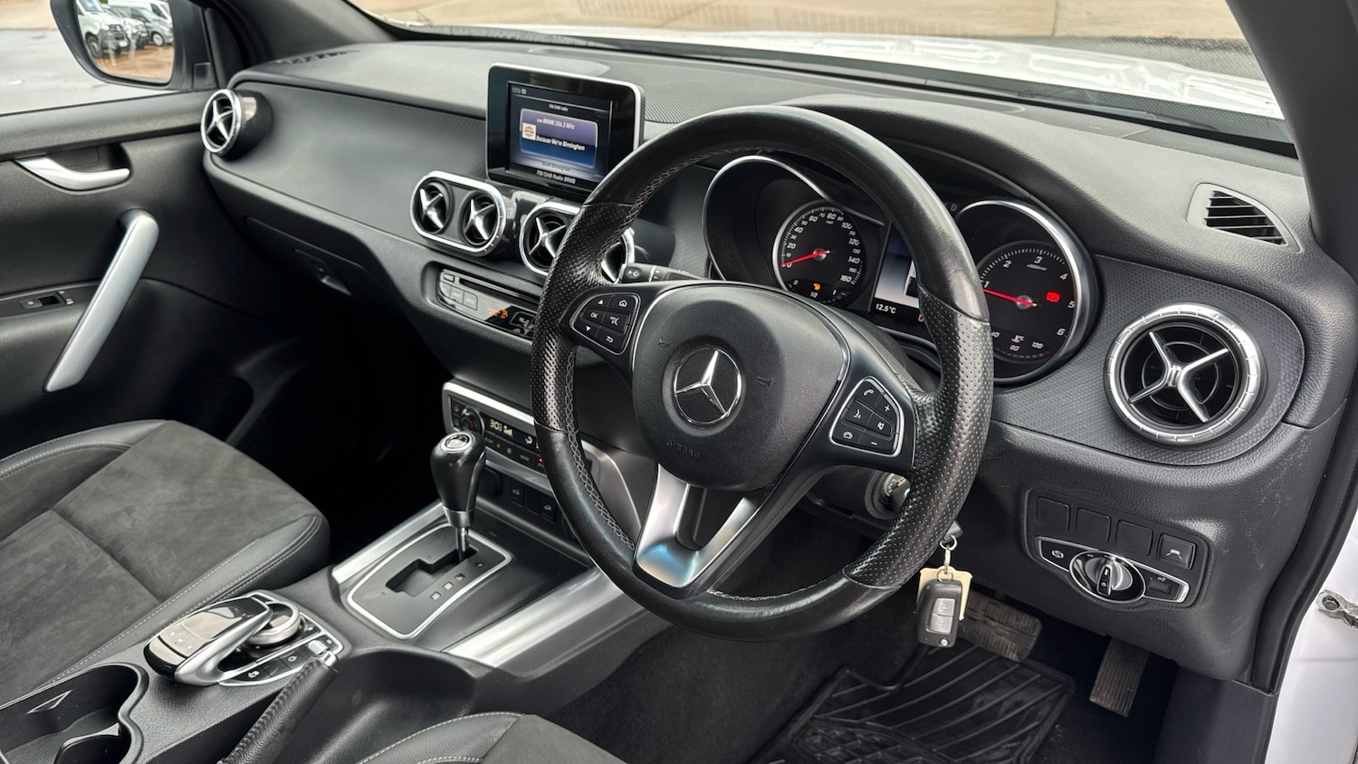 Used Mercedes-Benz X Class 2020 for sale - 76421719: Photo 11