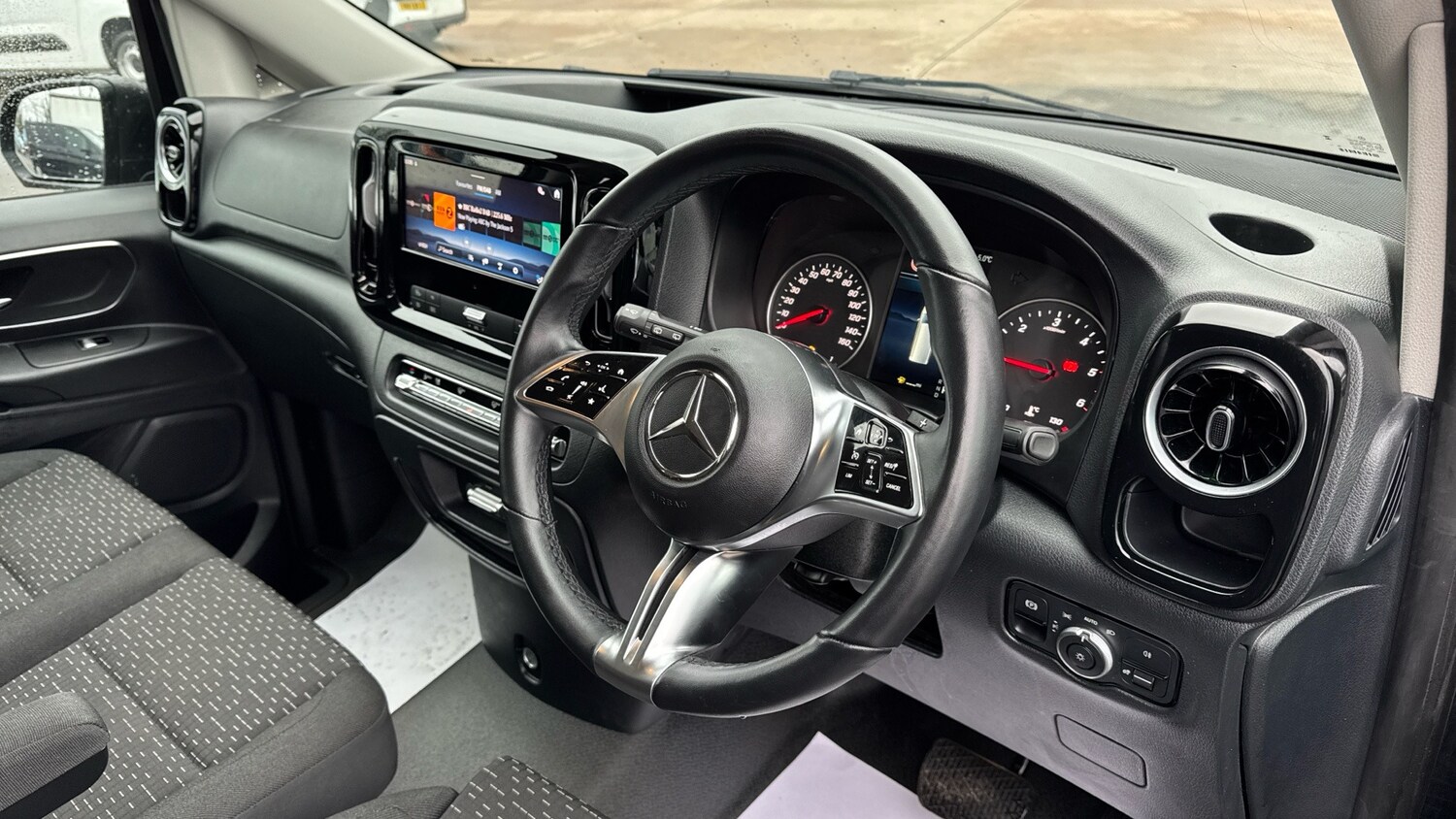 Used Mercedes-Benz Vito 2025 for sale - 77353649: Photo 11