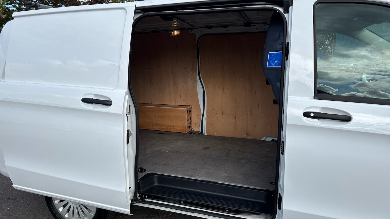 Used Mercedes-Benz Vito 2024 for sale - 76063997: Photo 18