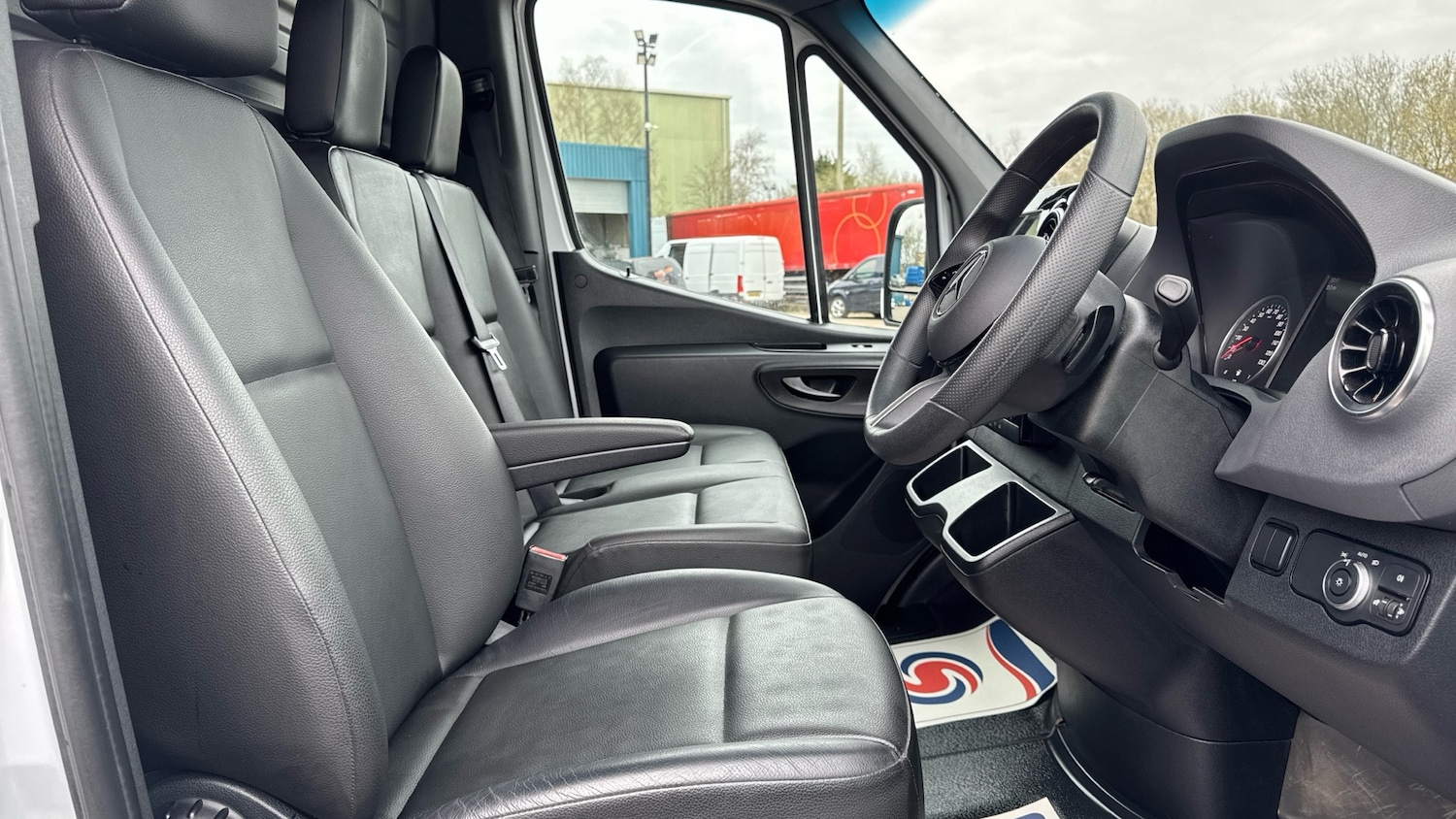 Used Mercedes-Benz Sprinter 2025 for sale - 78104988: Photo 10