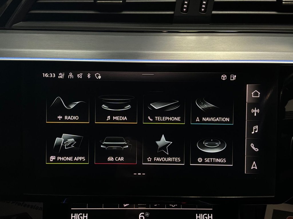 Used Audi e-tron 2023 for sale - 78096521: Photo 46