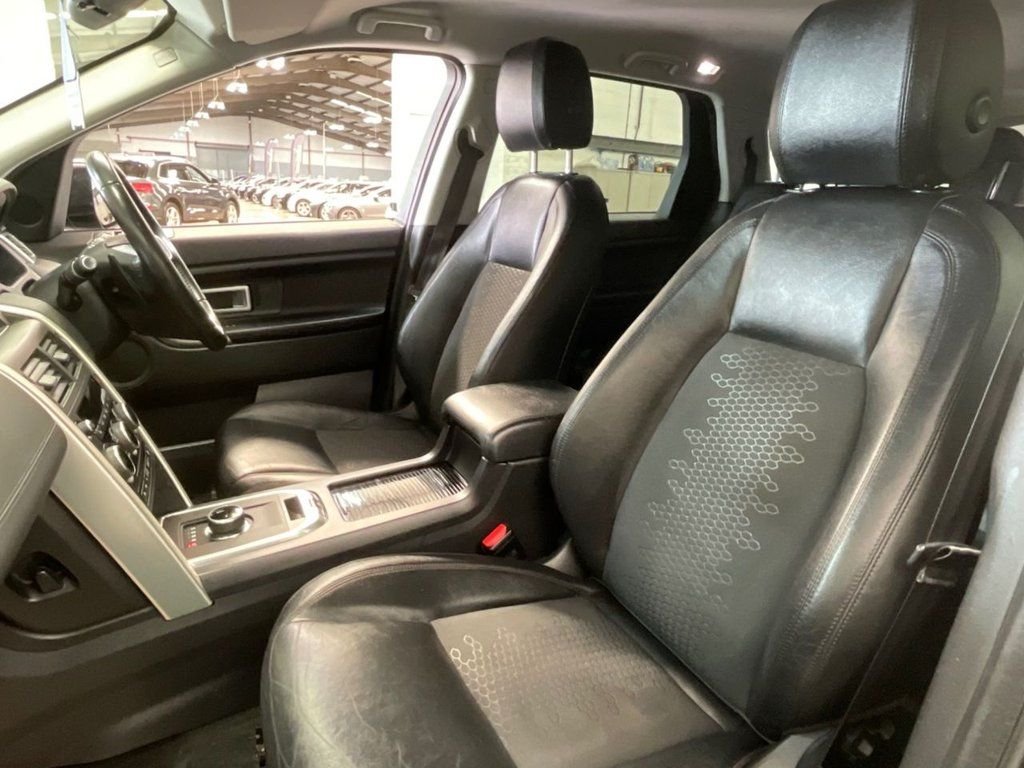 Used Land Rover Discovery Sport 2017 for sale - 78200429: Photo 24