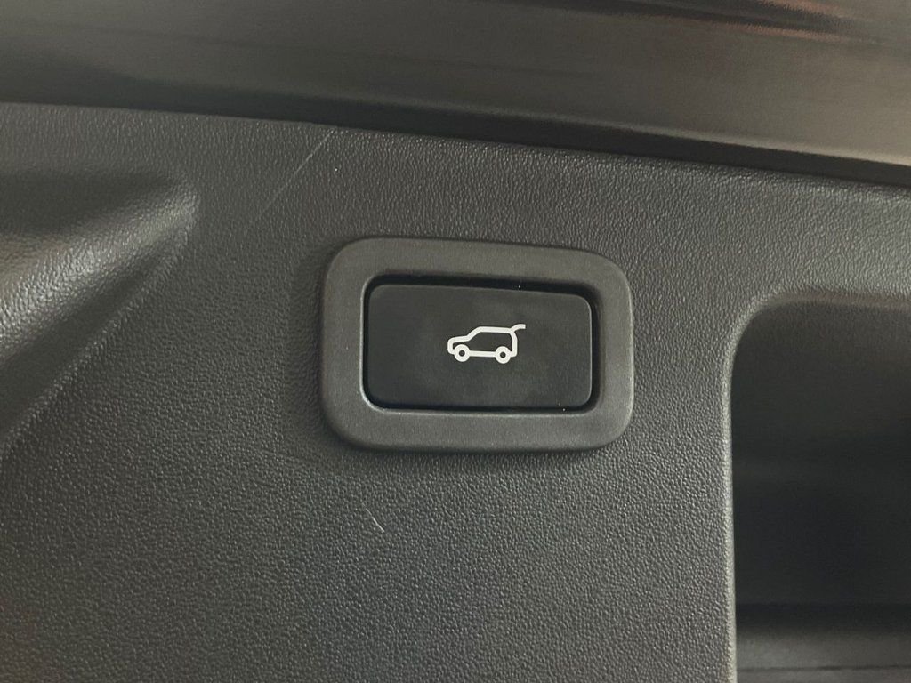 Used Land Rover Discovery Sport 2017 for sale - 78200429: Photo 47