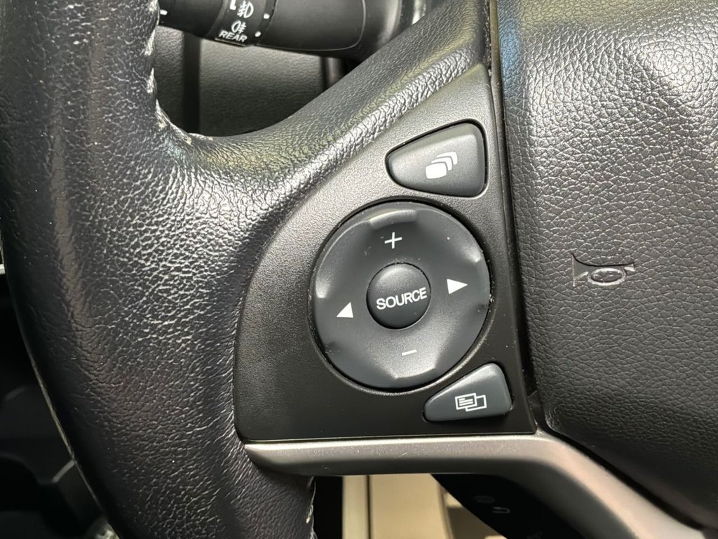 Used Honda Jazz 2017 for sale - 78096352: Photo 30