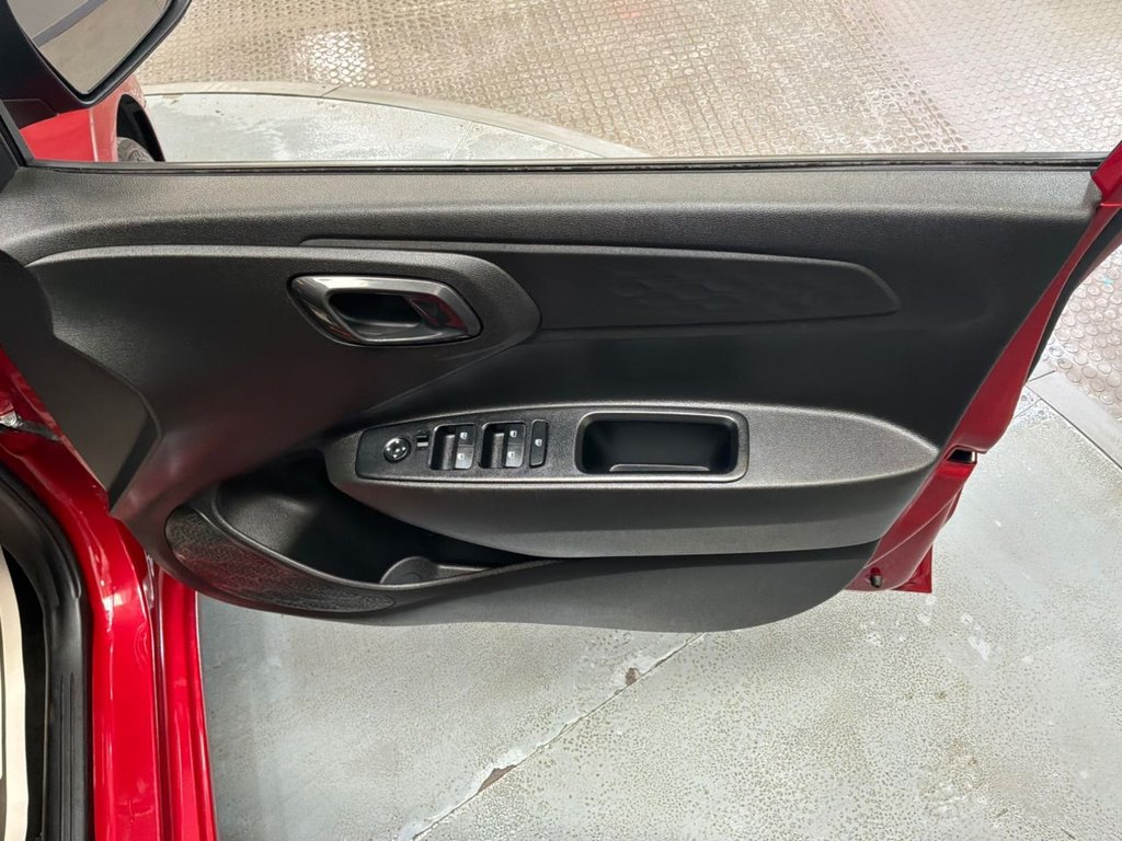 Used Hyundai i10 2022 for sale - 78096382: Photo 27