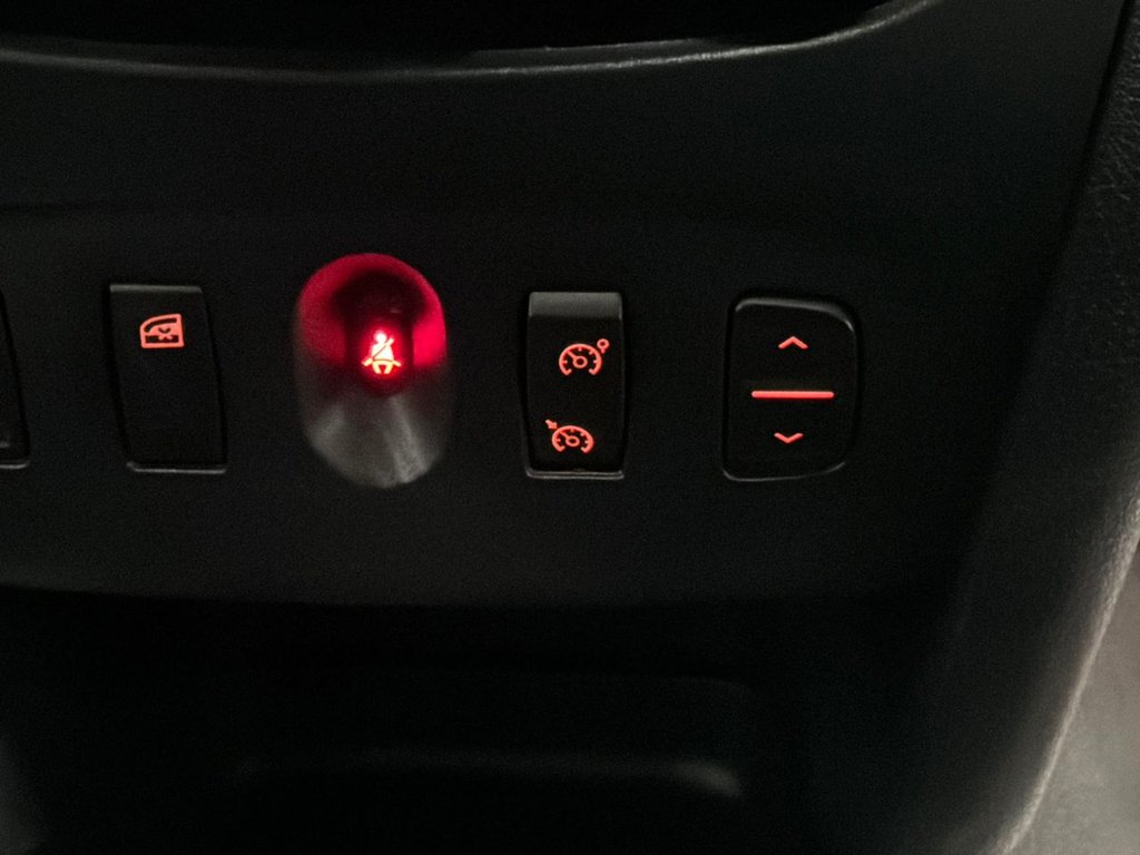 Used Dacia Sandero Stepway 2020 for sale - 78096274: Photo 38