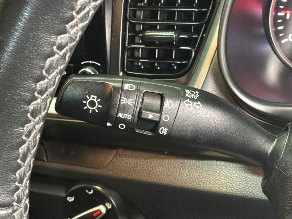 Used Kia Stonic 2021 for sale - 78095799: Photo 29