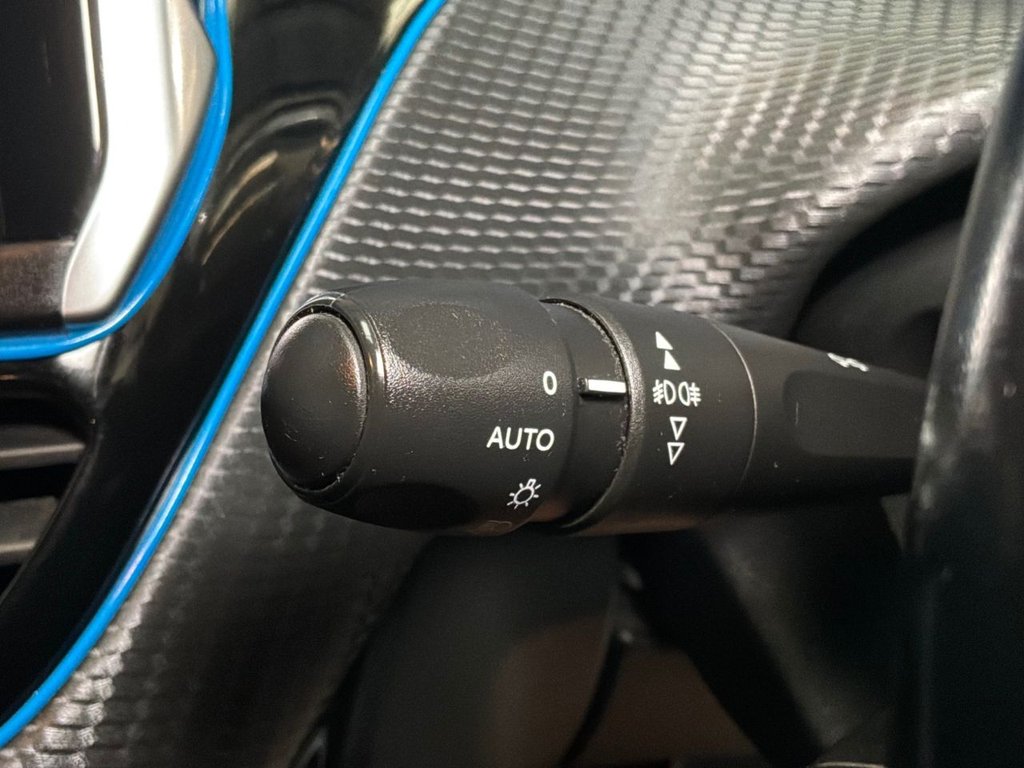 Used Peugeot 2008 2017 for sale - 78096350: Photo 35