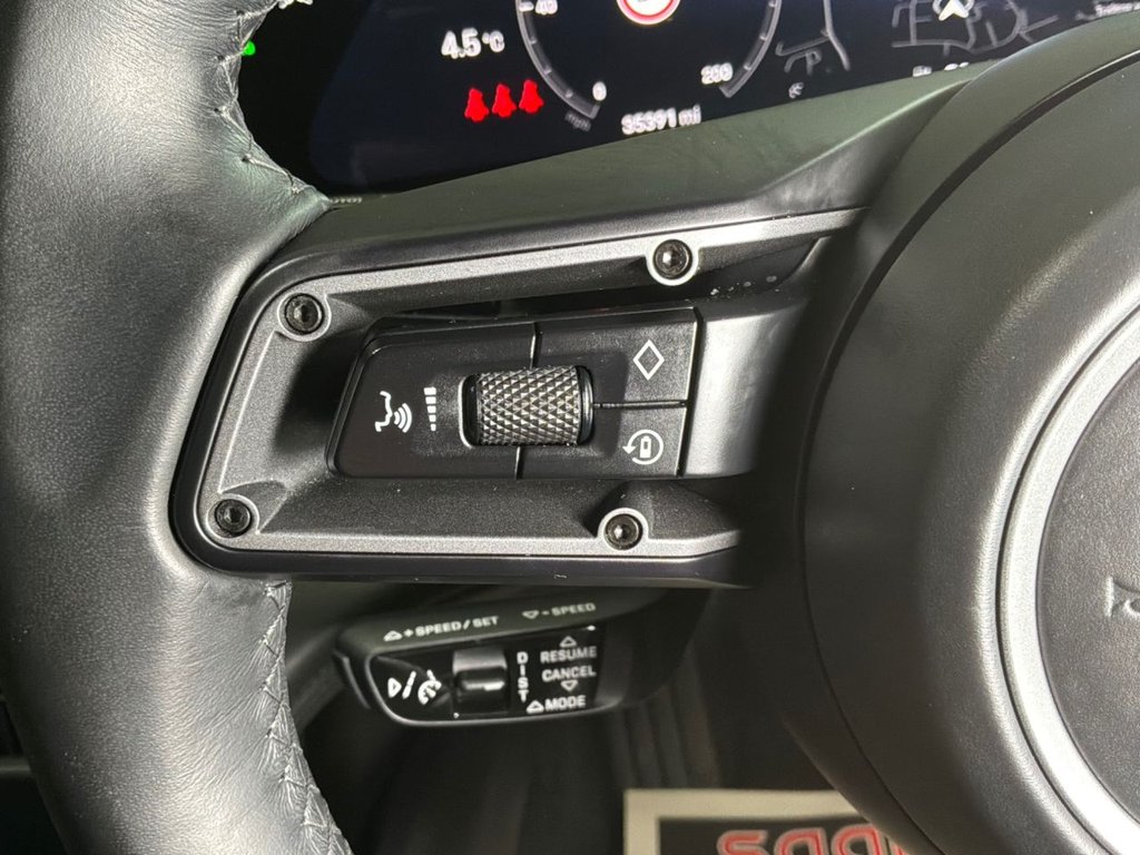 Used Porsche Taycan 2022 for sale - 78096269: Photo 32