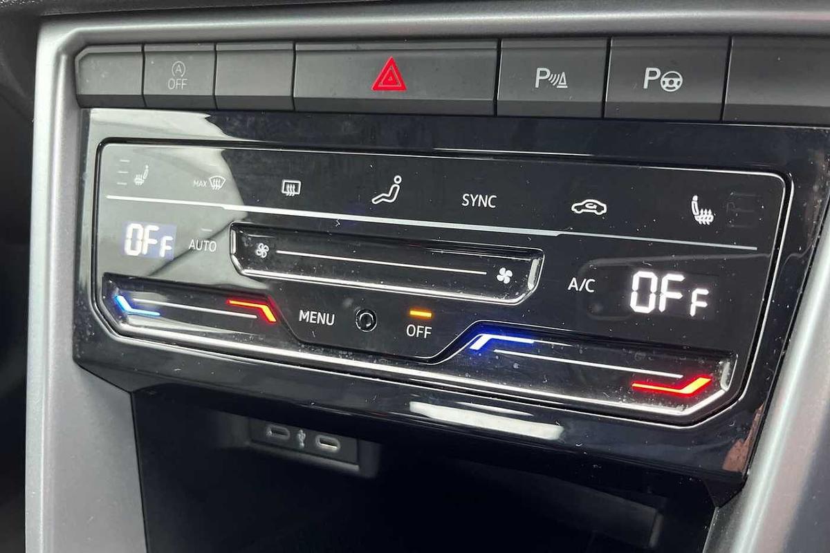 Used Volkswagen T-Roc 2023 for sale - 77542201: Photo 14