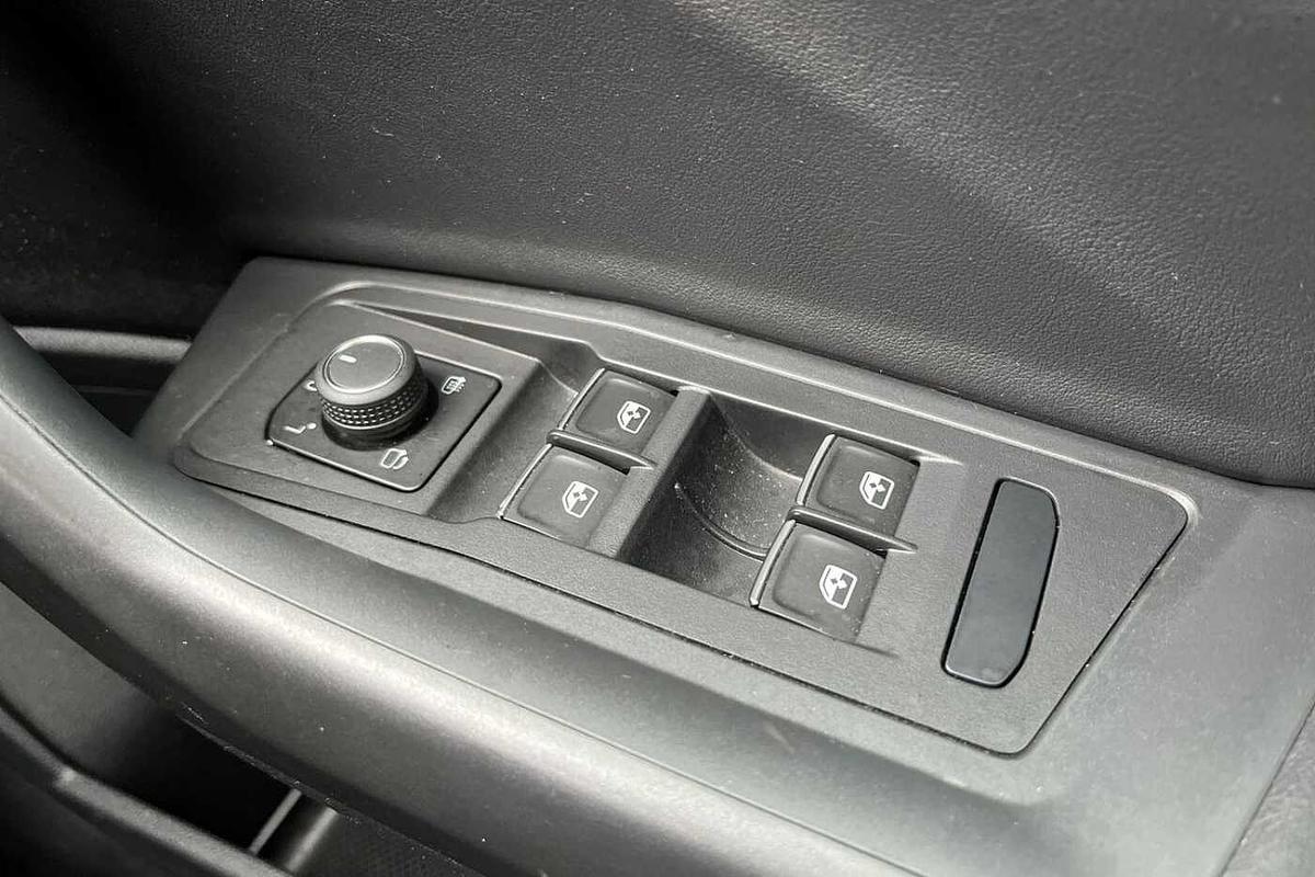 Used Volkswagen T-Roc 2023 for sale - 77542201: Photo 17