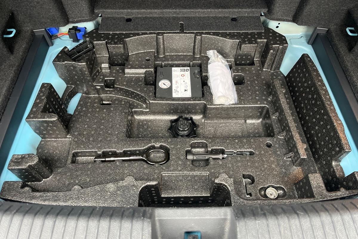 Used Volkswagen T-Roc 2023 for sale - 77542201: Photo 21