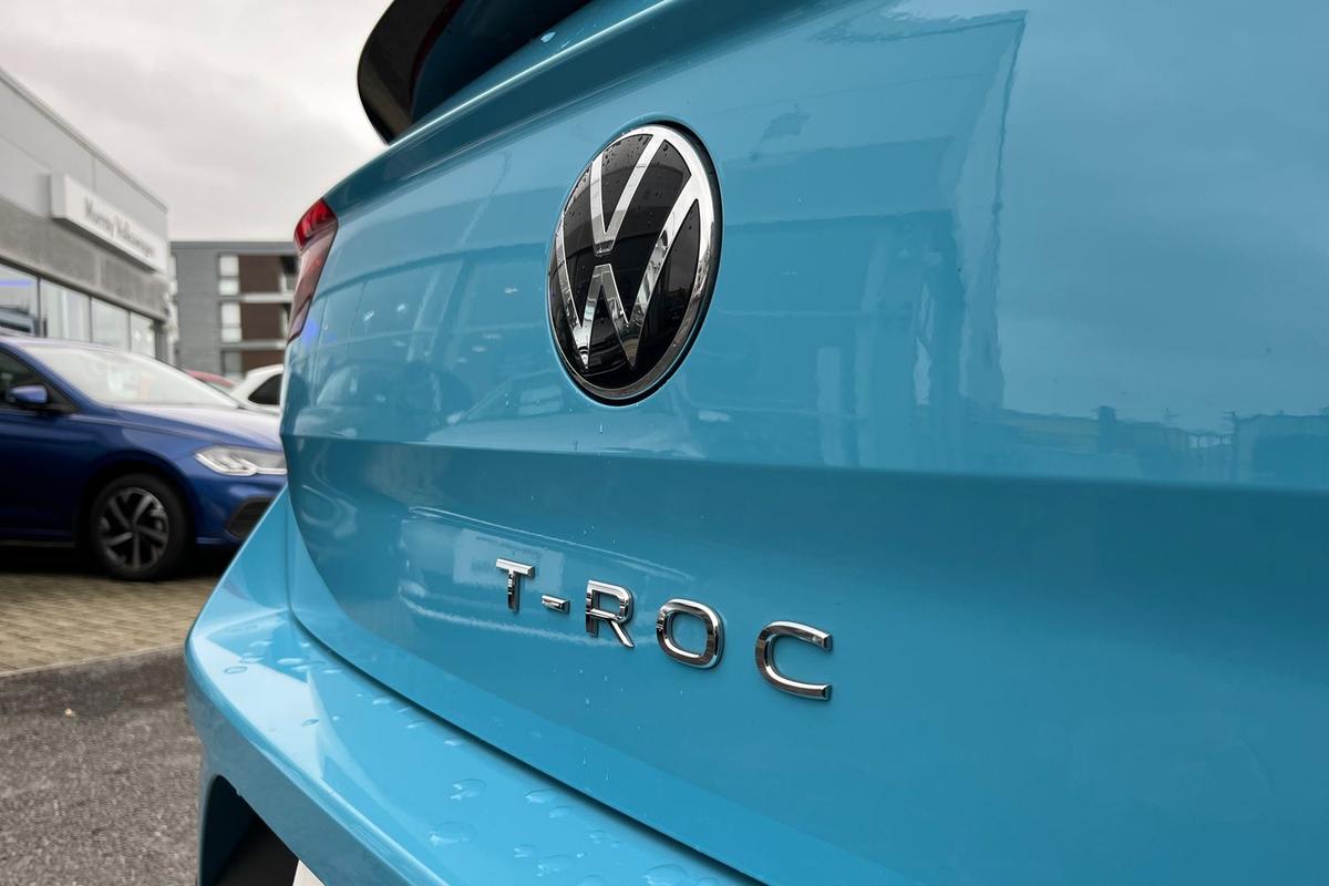 Used Volkswagen T-Roc 2023 for sale - 77542201: Photo 24