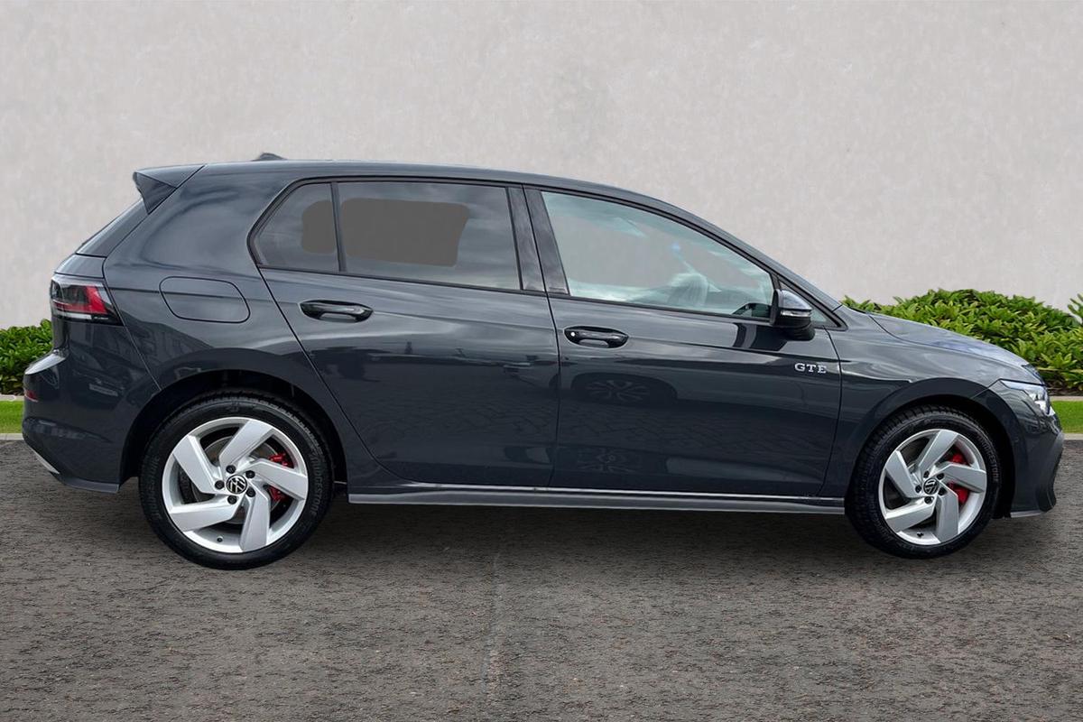 Used Volkswagen Golf 2025 for sale - 76678042: Photo 4