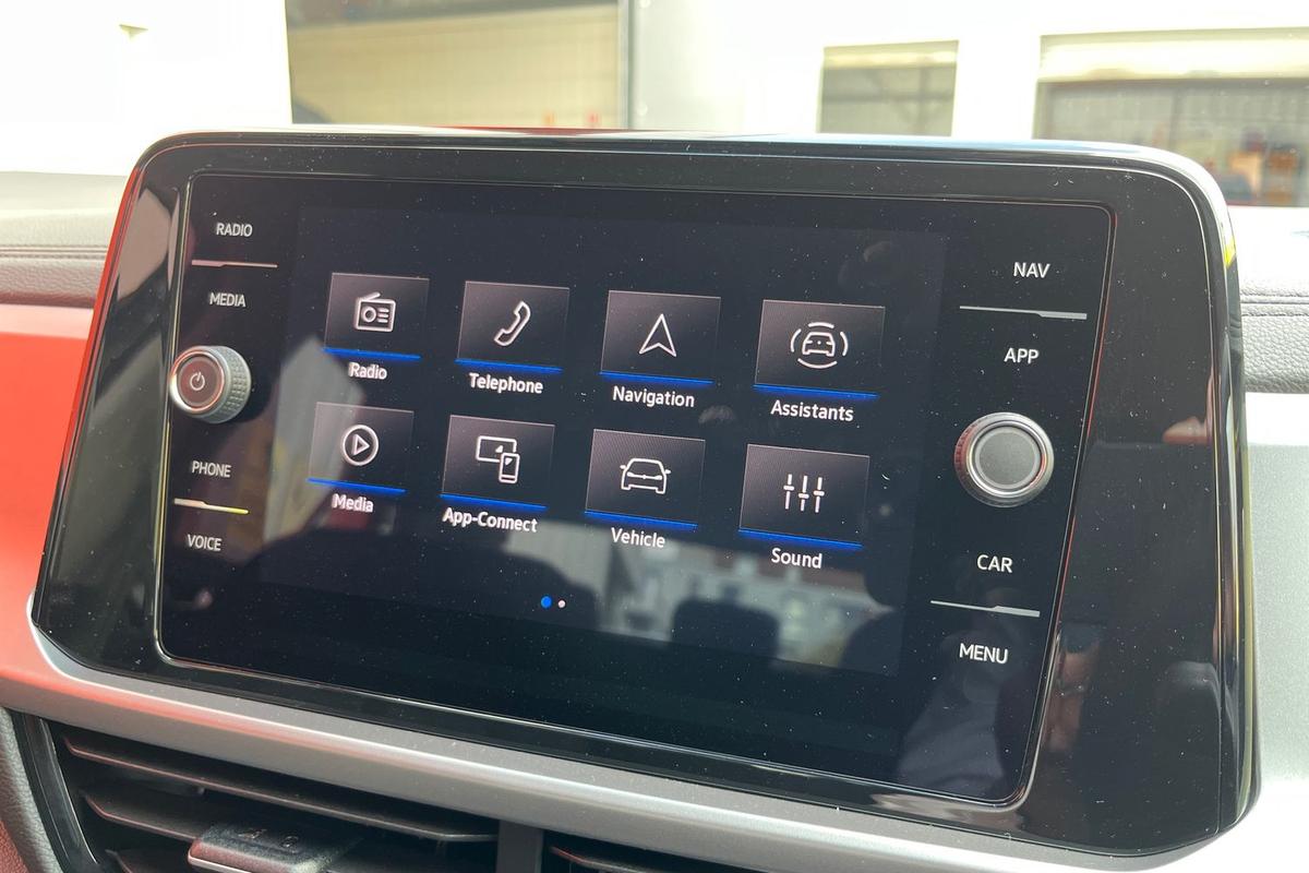 Used Volkswagen T-Roc 2024 for sale - 76677069: Photo 11