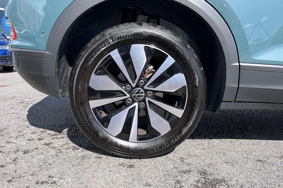 Used Volkswagen T-Roc 2024 for sale - 76677069: Photo 5