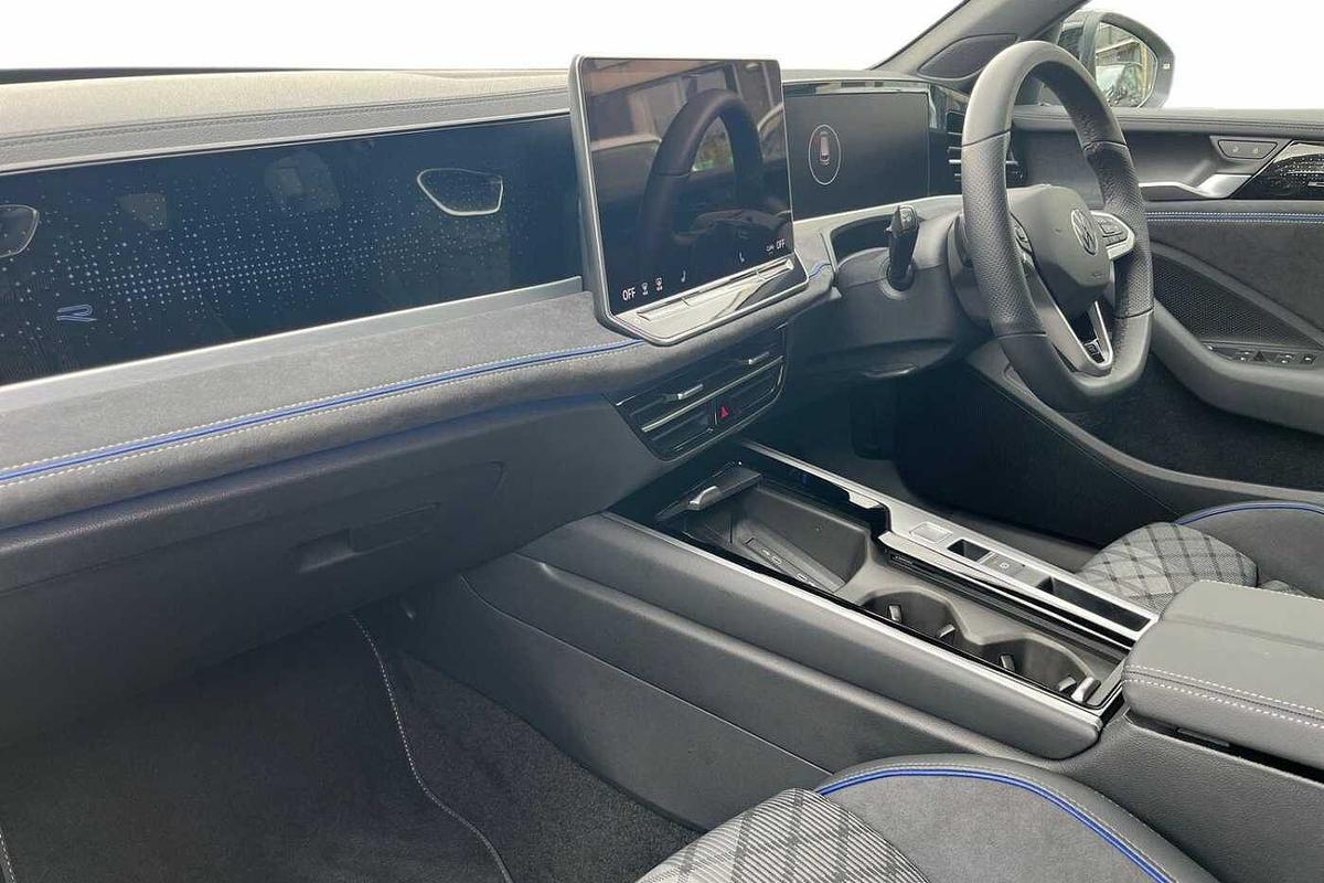 Used Volkswagen Passat 2025 for sale - 77423634: Photo 2