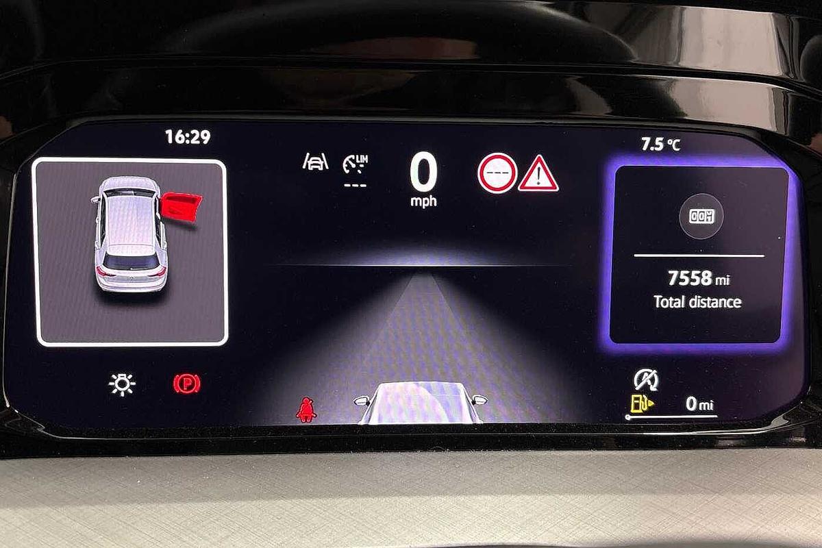 Used Volkswagen Golf 2024 for sale - 77346650: Photo 11