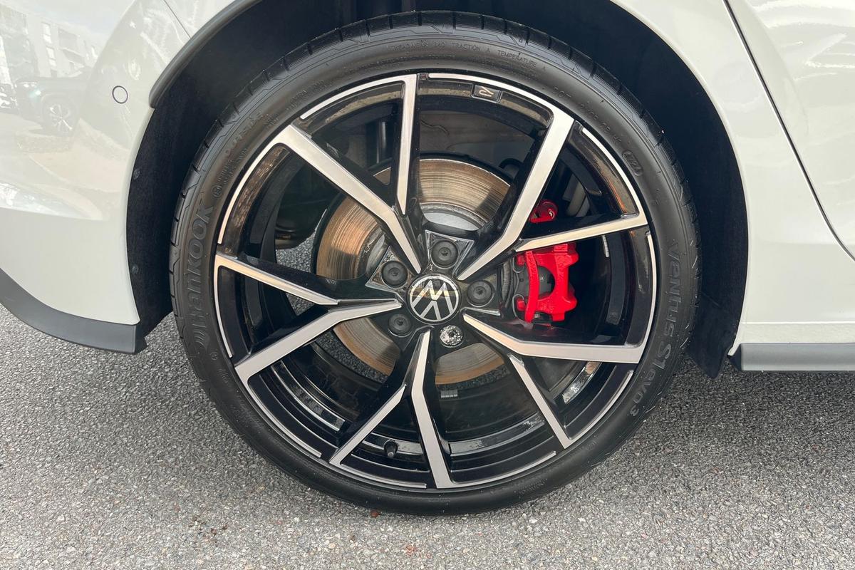 Used Volkswagen Golf 2025 for sale - 76680440: Photo 5