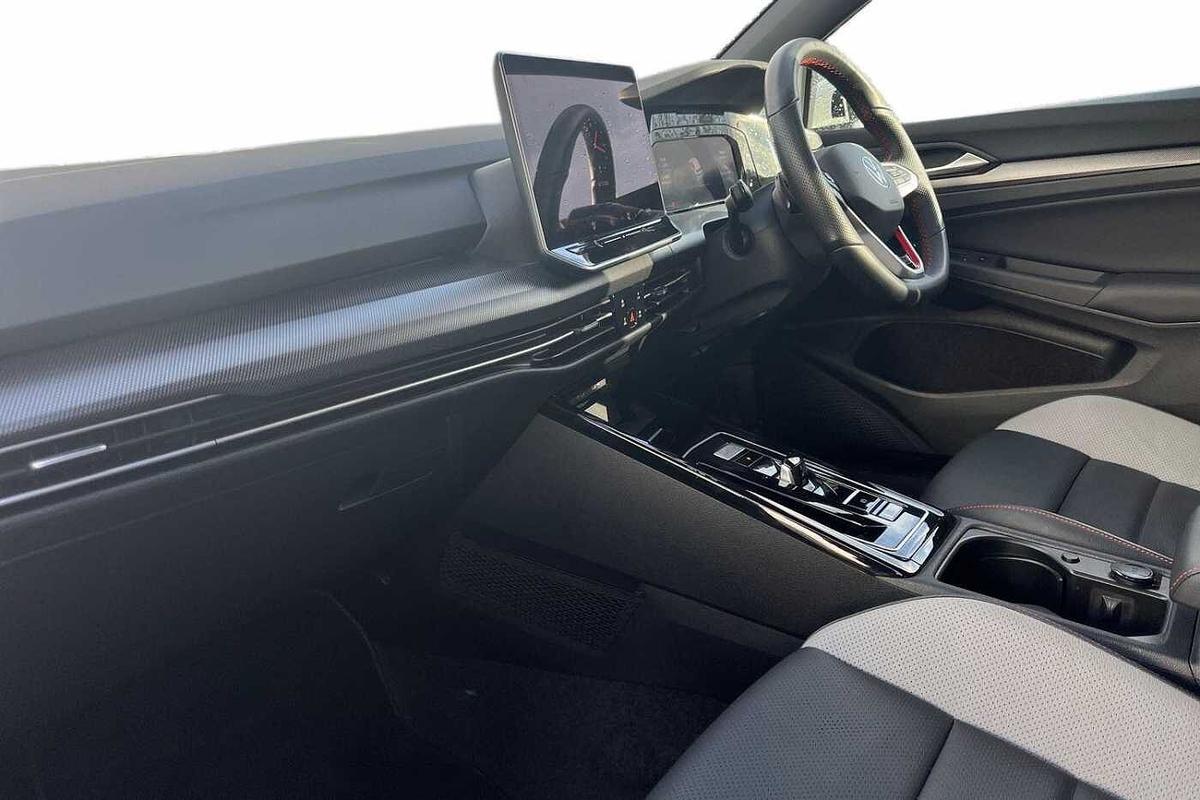 Used Volkswagen Golf 2025 for sale - 77542178: Photo 2