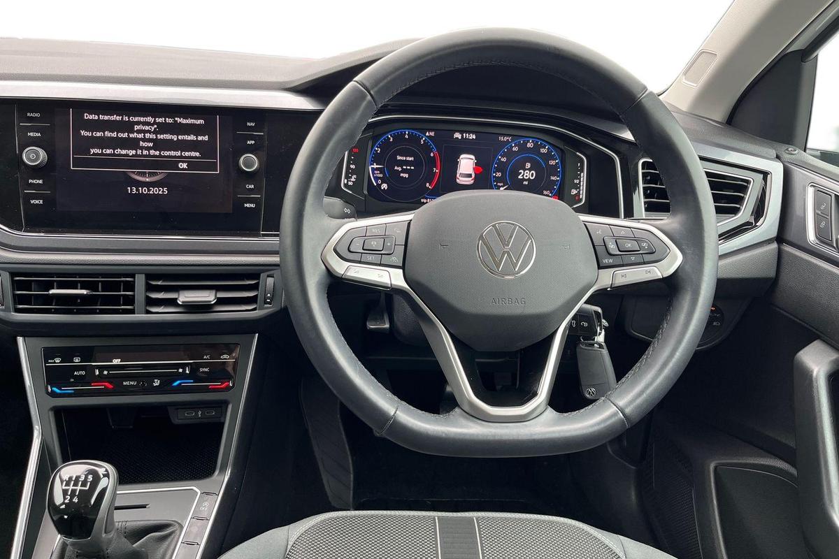 Used Volkswagen Polo 2024 for sale - 76677756: Photo 15