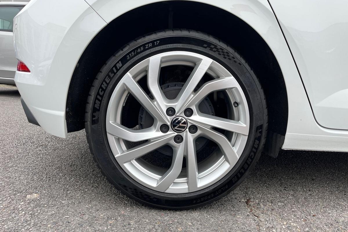 Used Volkswagen Polo 2024 for sale - 76677756: Photo 5