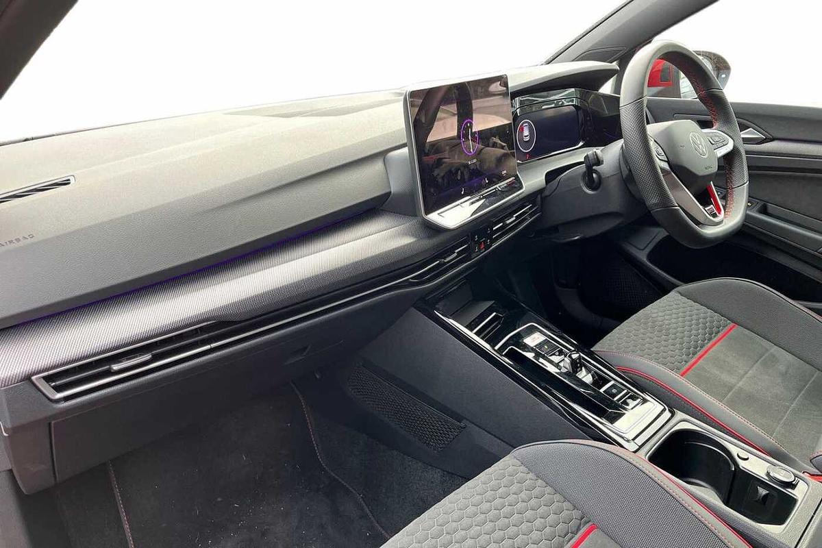 Used Volkswagen Golf 2025 for sale - 77542197: Photo 2