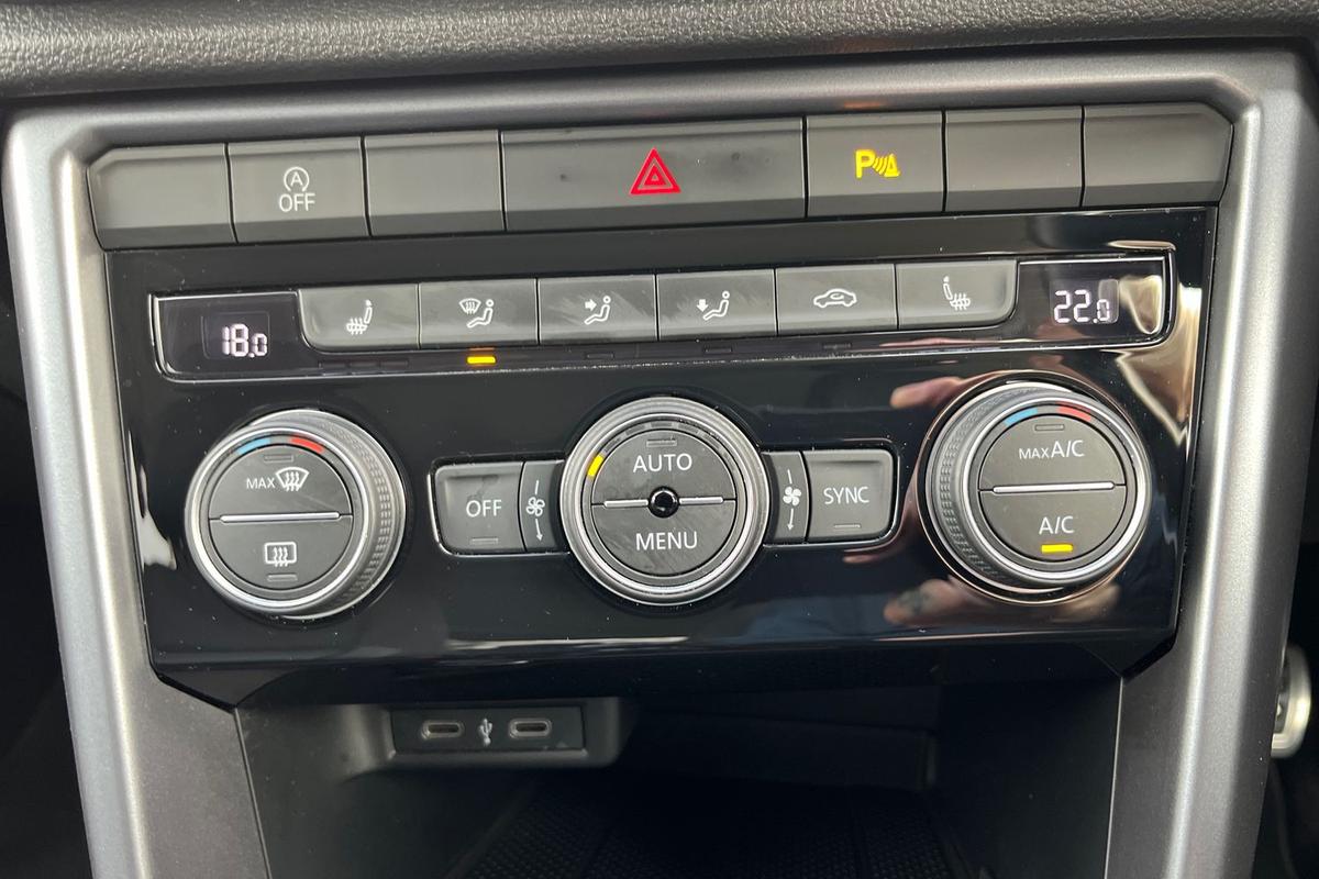 Used Volkswagen T-Roc 2022 for sale - 77552129: Photo 14