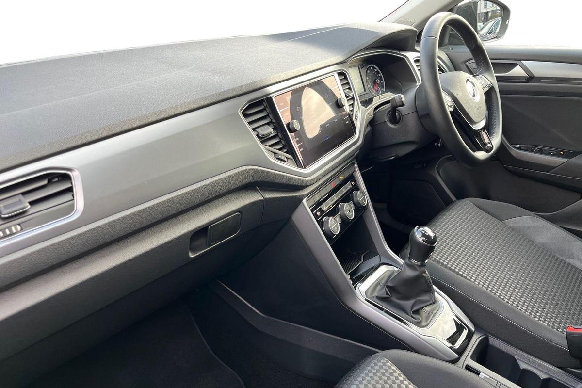 Used Volkswagen T-Roc 2022 for sale - 77552129: Photo 2